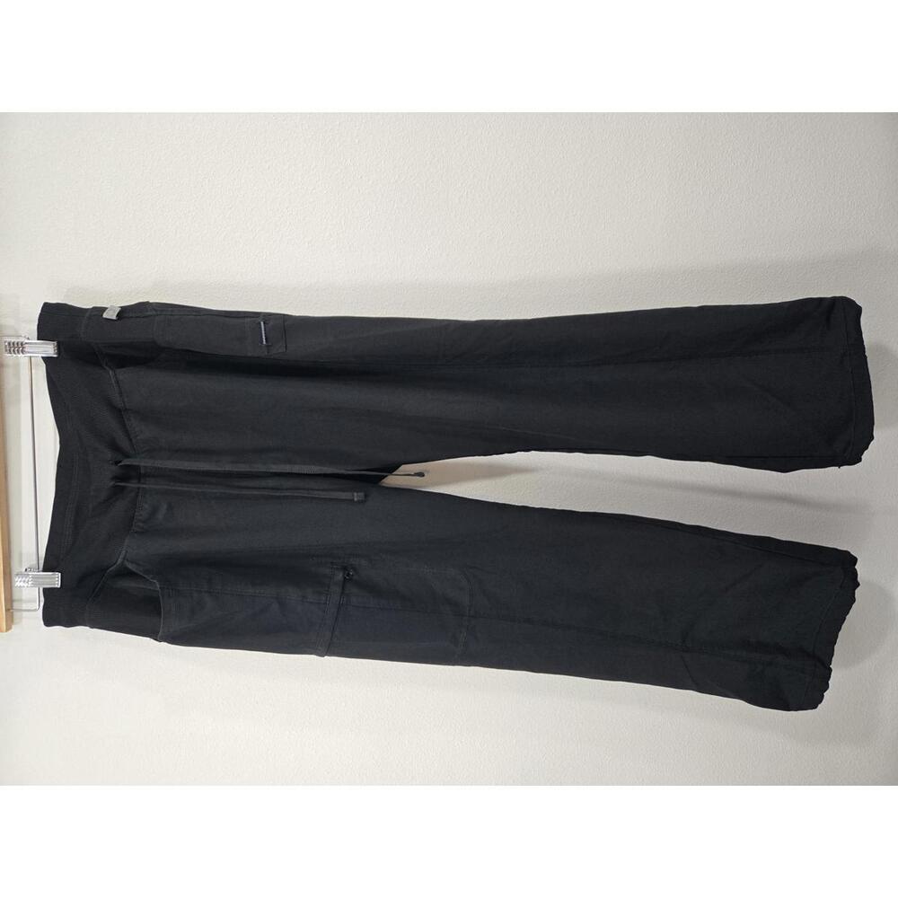 Comfortable Black Scrub Cargo medium petite